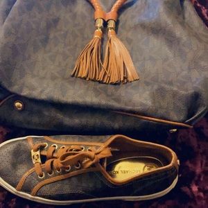 Mk purse and matching shoe set